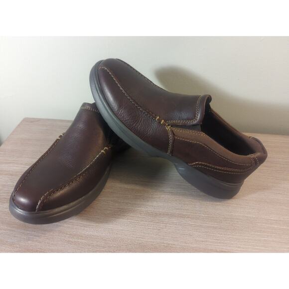 Clarks Comfort Loafer Mens 9.5 Fit Brown Leather Preppy Slip On Dress Shoes - Picture 2 of 6